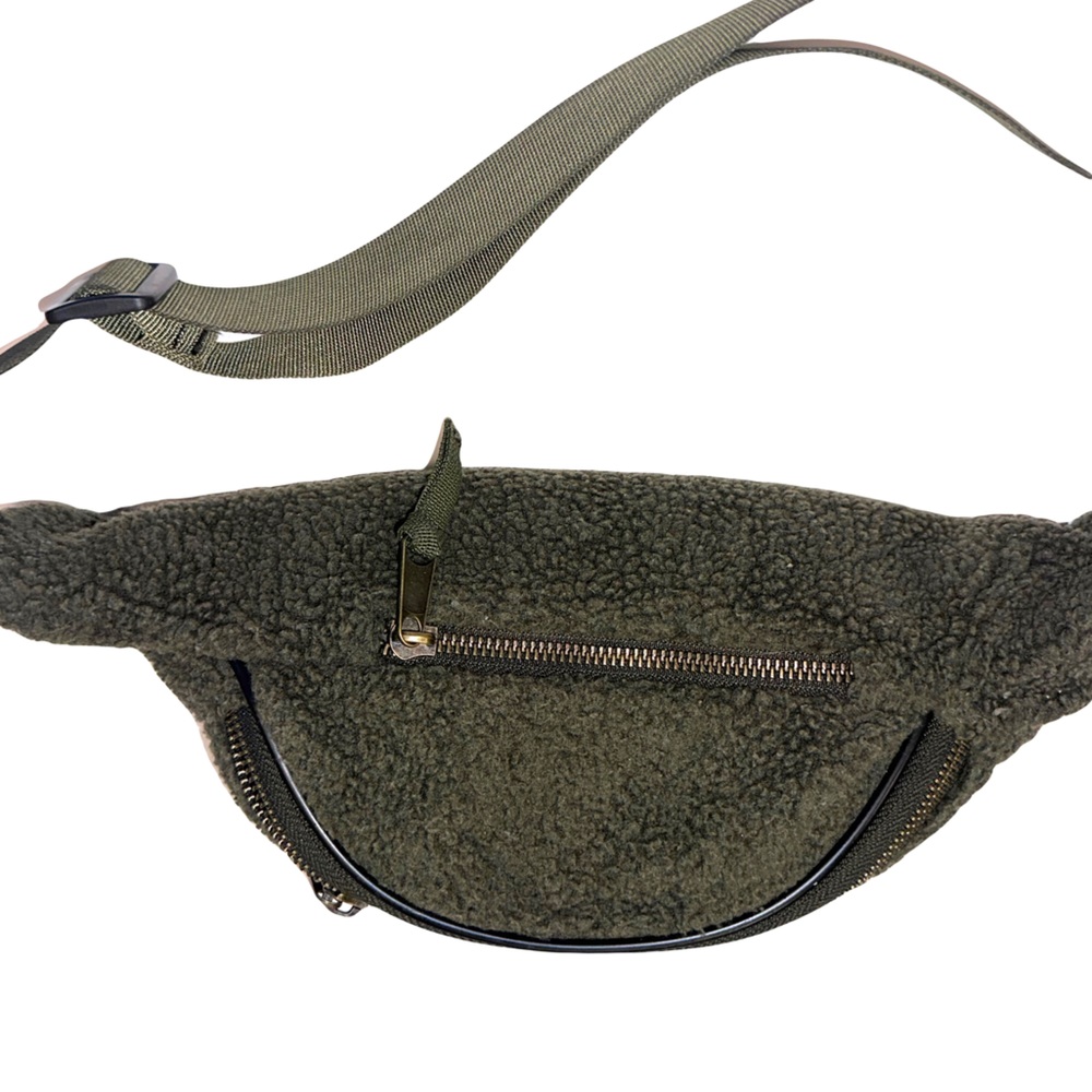 Urban Outfitters Green Sherpa Zippered Sling Bag Fanny Pack w/ Adjustable Strap